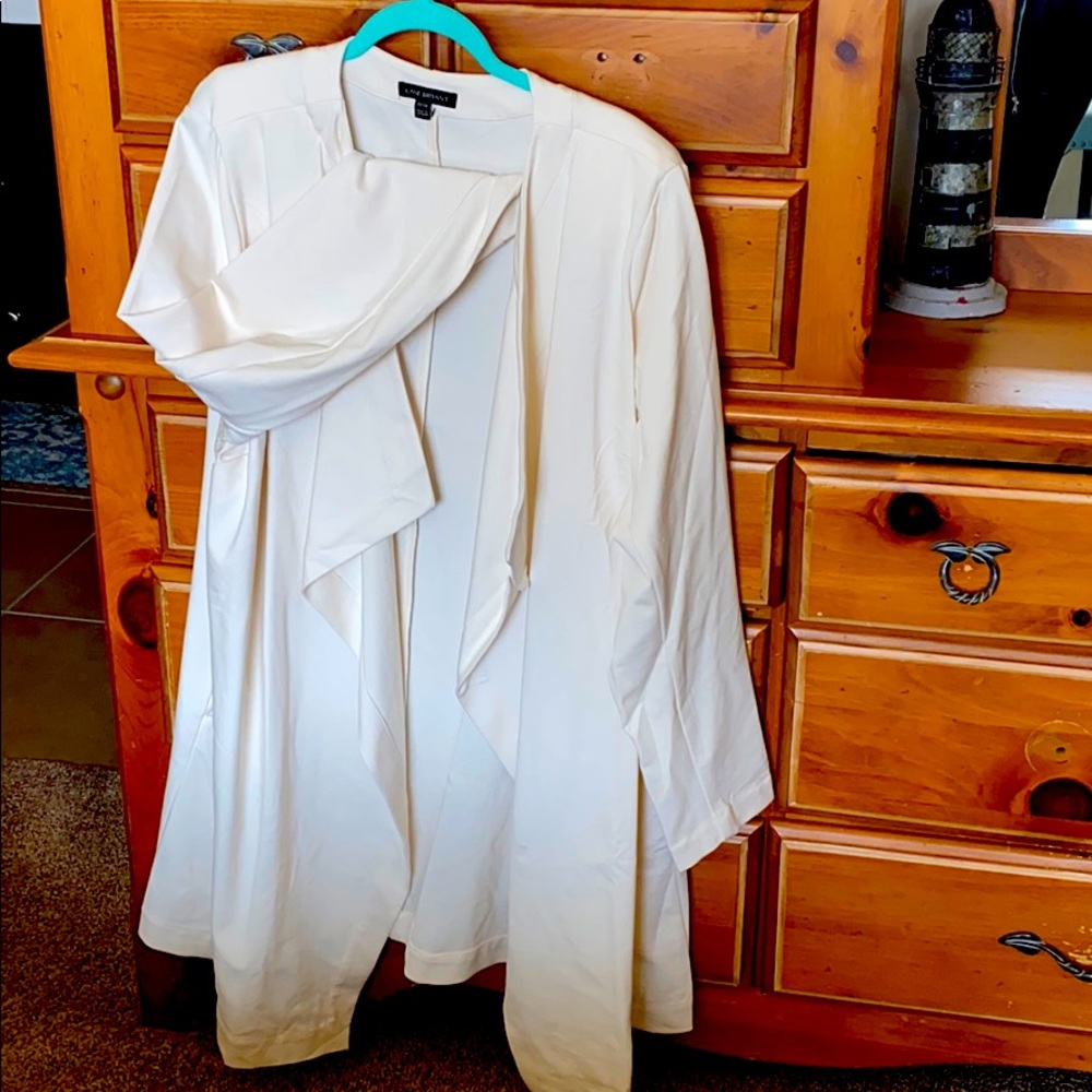 Creme, long suit jacket with flared collar